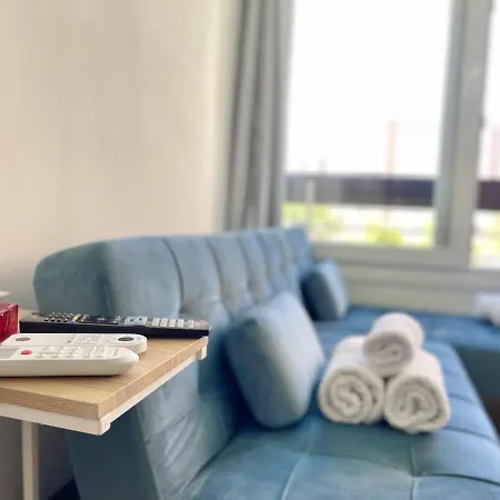 דירה Cozy And Modern Studio *
